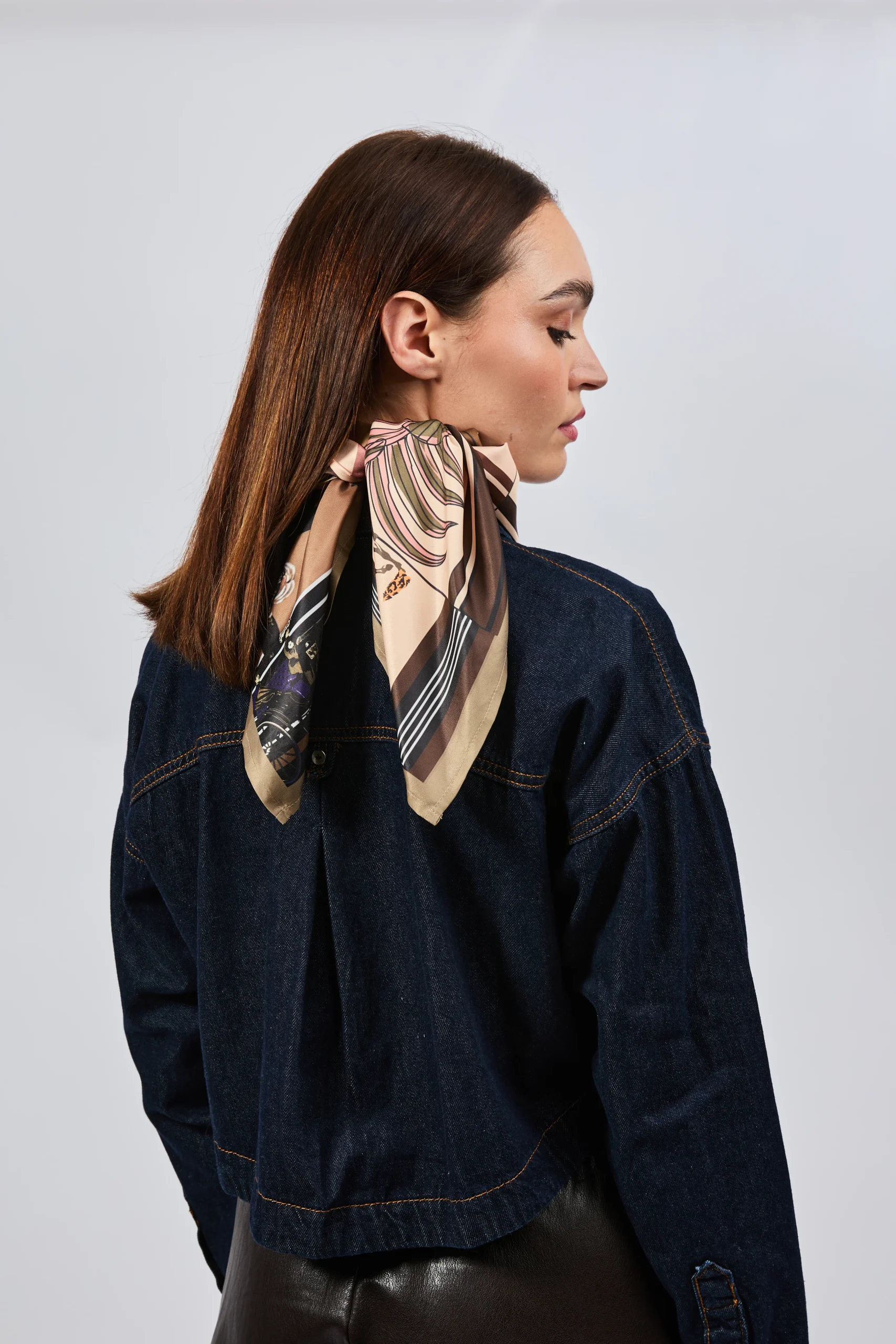 Sciarpa 100% seta Signature | La Parisienne - immagine 4