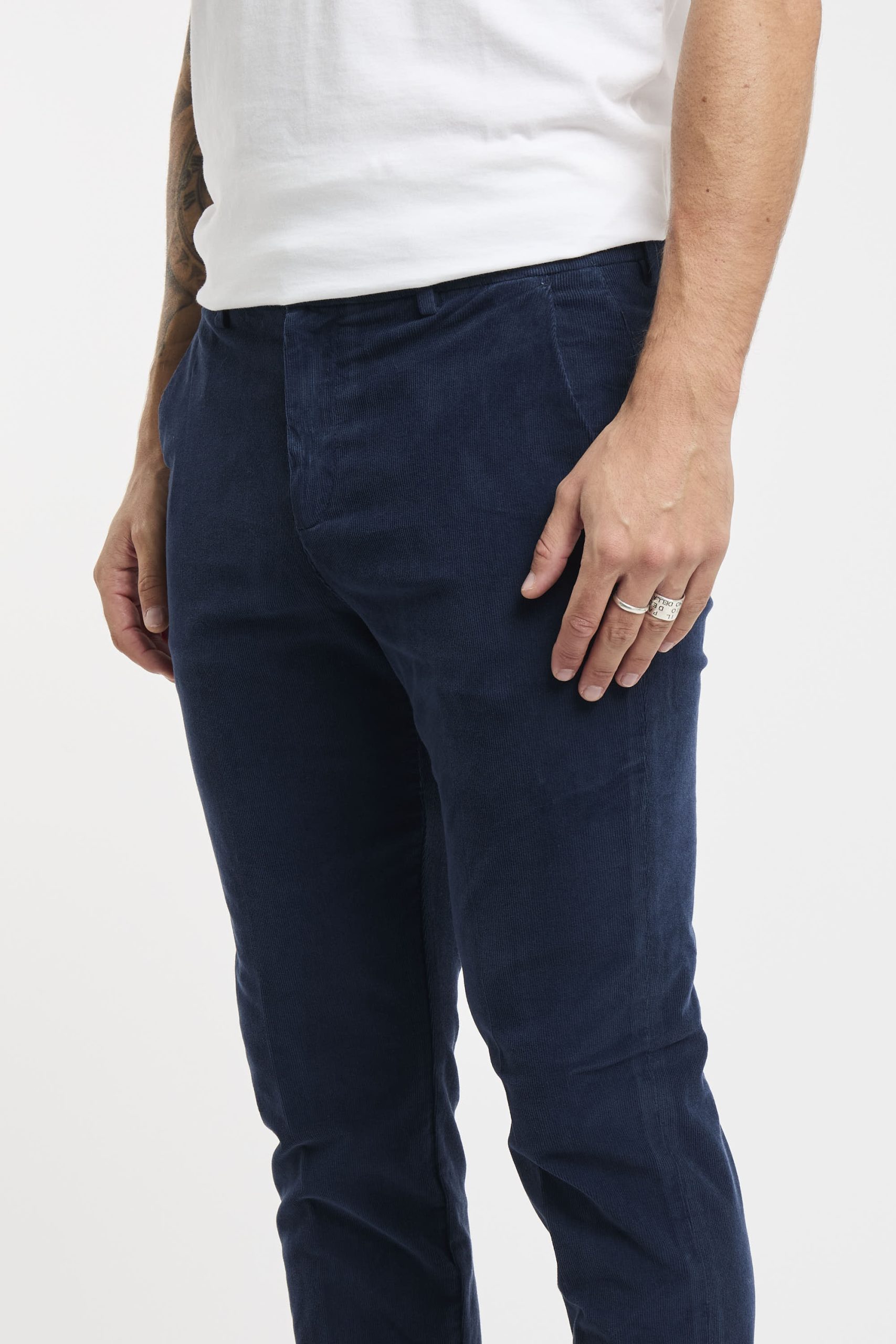 Cruna 9043 Pantalone Brera velluto millerighe - immagine 5