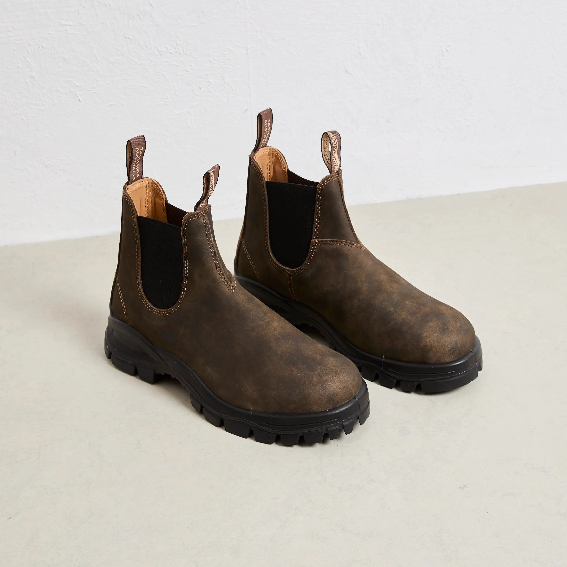 Blundstone 2751 Stivaletto marrone carrarmato scamosciato - immagine 9