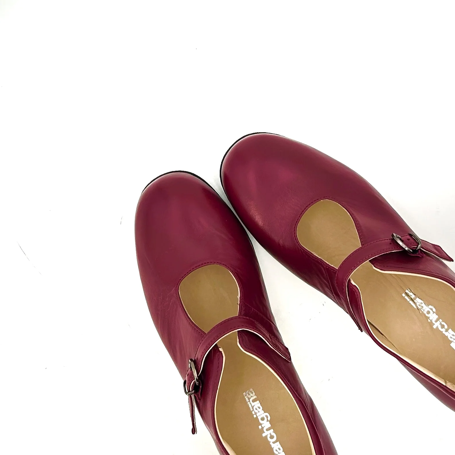 Edith Burgundy - immagine 6