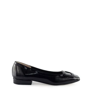 Ballerina punta quadrata con fibbia nere
