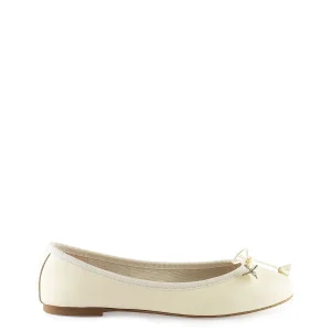 Ballerina con fiocco panna