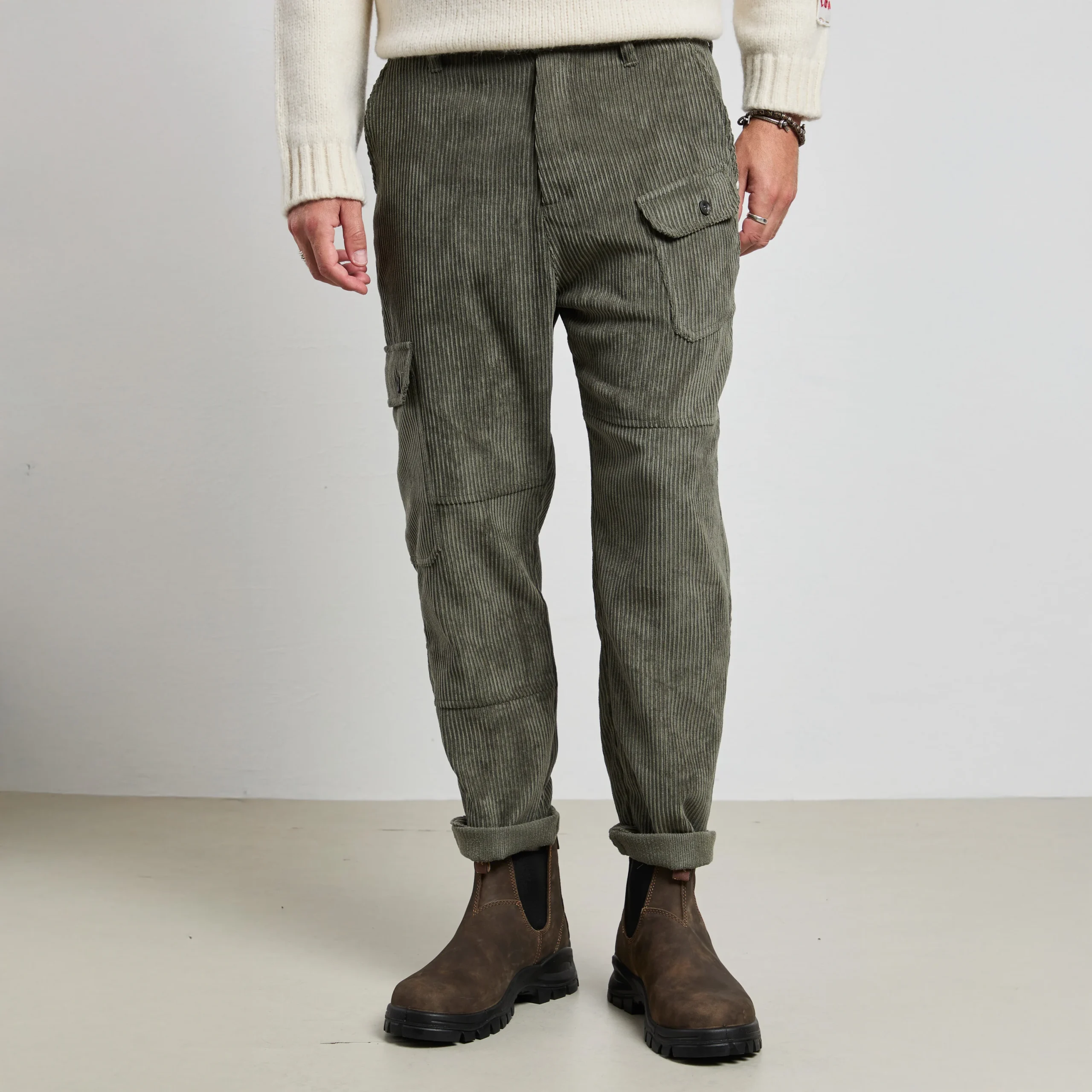 Reworked 2515 Pantalone verde Spillo velluto - immagine 8