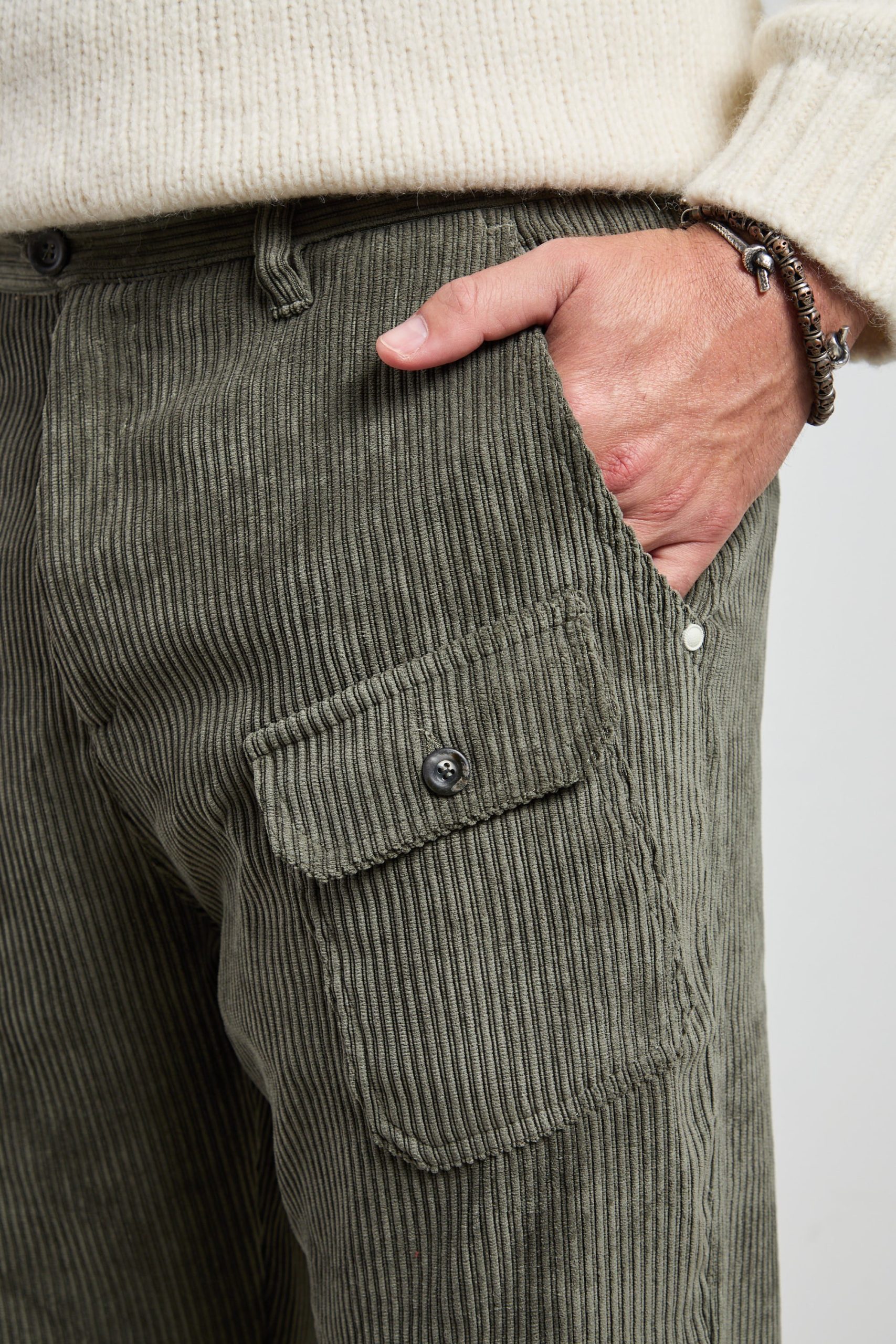 Reworked 2515 Pantalone verde Spillo velluto - immagine 5