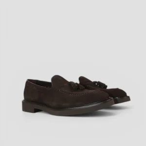 FW25-DU3339VEROUF009TM23. MOCASSINO CON NAPPINE IN SUEDE MARRONE "TERRE"