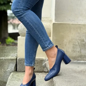 Margie Blue decollete in nappa blu navy tacco 7 artigianale marchigiana