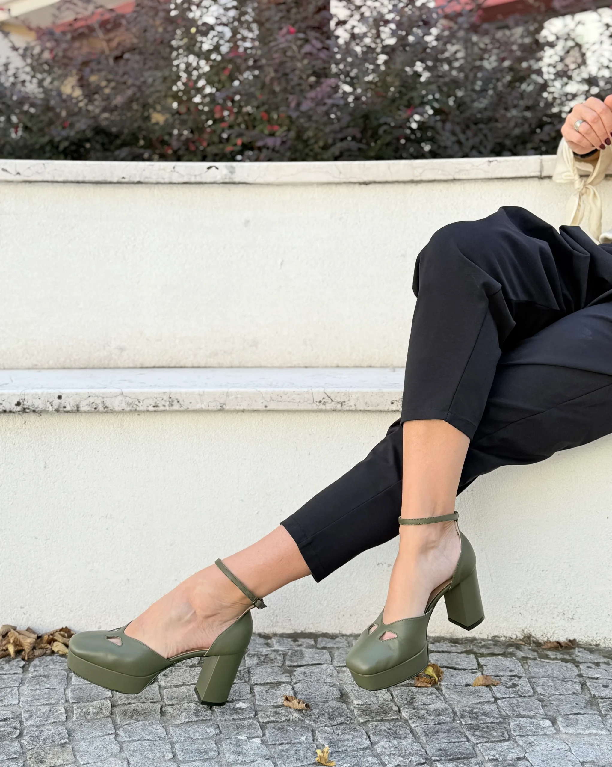 Dolly Mili decollete in nappa verde militare con cinturino - tacco 8.5 - artigianale marchigiana - immagine 8