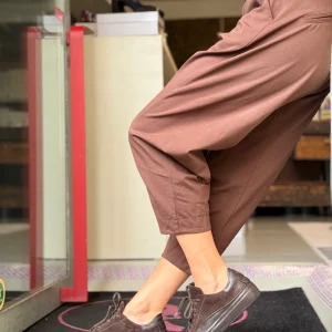 Globe Moro sneakers in nappa e camoscio marrone artigianale marchigiana