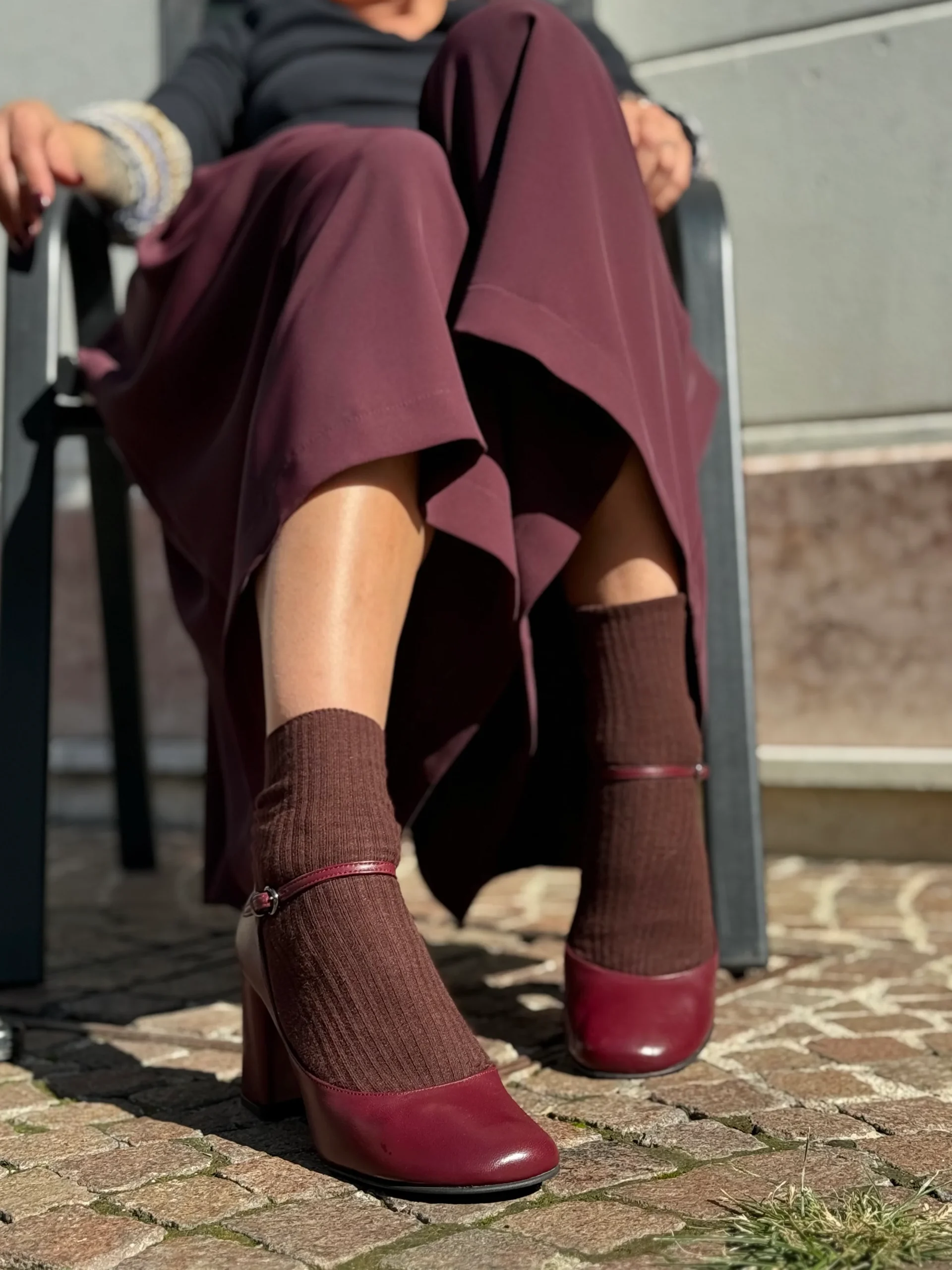 Piper Bordeaux decolleteè in nappa bordeaux con cinturino tacco 8 artigianale marchigiana - immagine 8