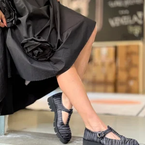 Kola Zebra bebe t-bar in cavallino zebrato lavorazione a sacchetto artigianale marchigiana