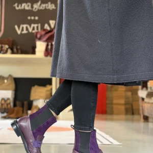 Banksy Purple stivaletto beatles in nappa prugna e camoscio viola artigianale marchigiana