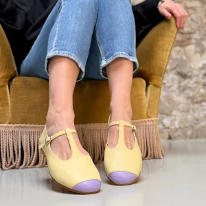 Pluto Sun scarpa bassa t bar in nappa giallo pastello tacco 1 artigianale marchigiana