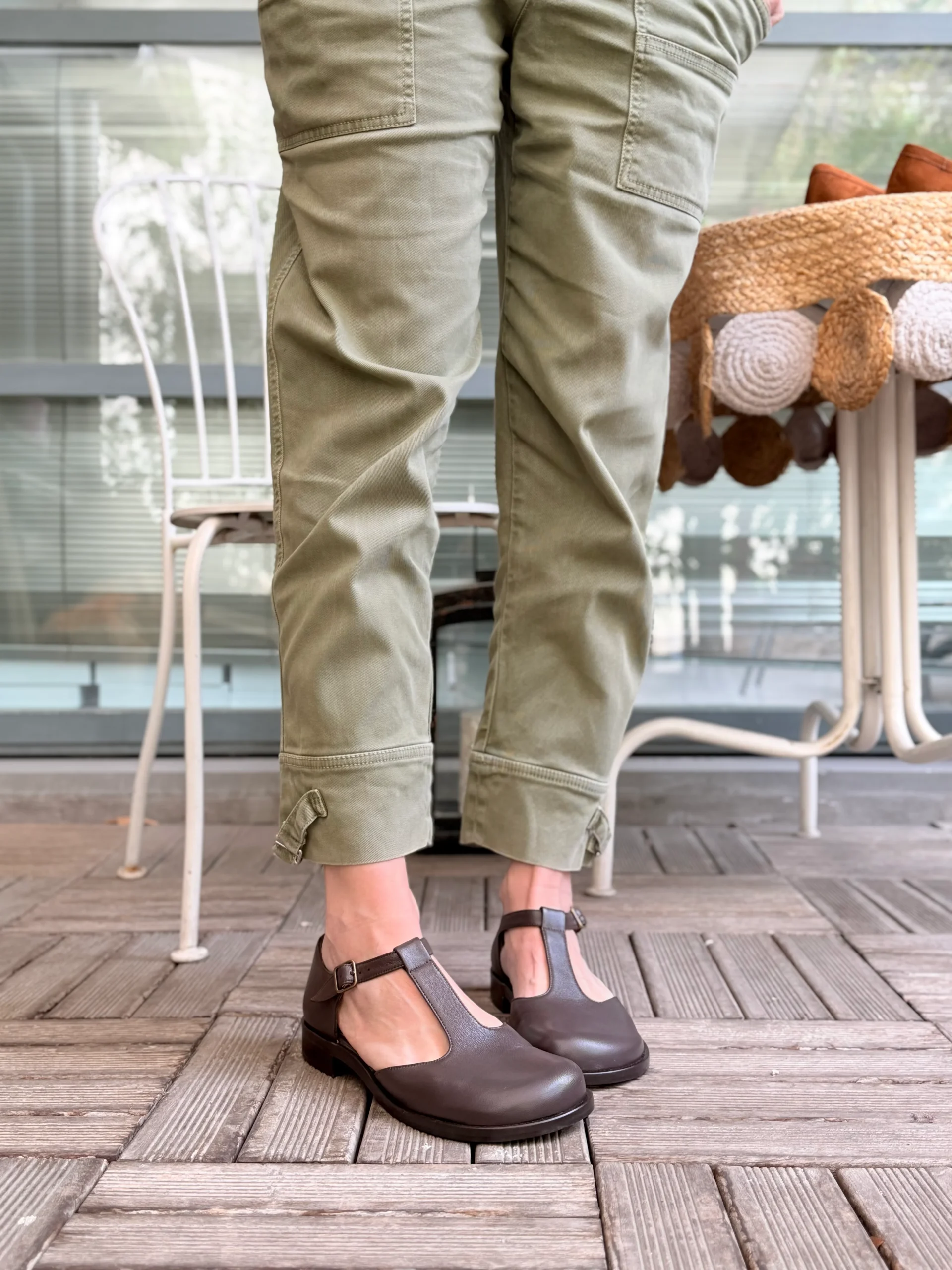 Ciad Coffee scarpa bassa t-bar in nappa cioccolato tacco 2.5 artigianale Lagattaconglistivali - immagine 3