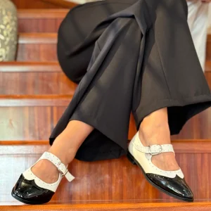 Bimba Black scarpina bassa in nappa bianca e punta in naplak nera tacco 2 artigianale toscana