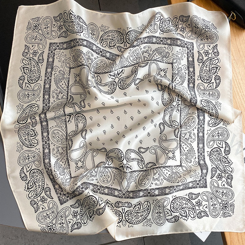 Quadrato chic da donna in 100% seta La Parisienne - immagine 4