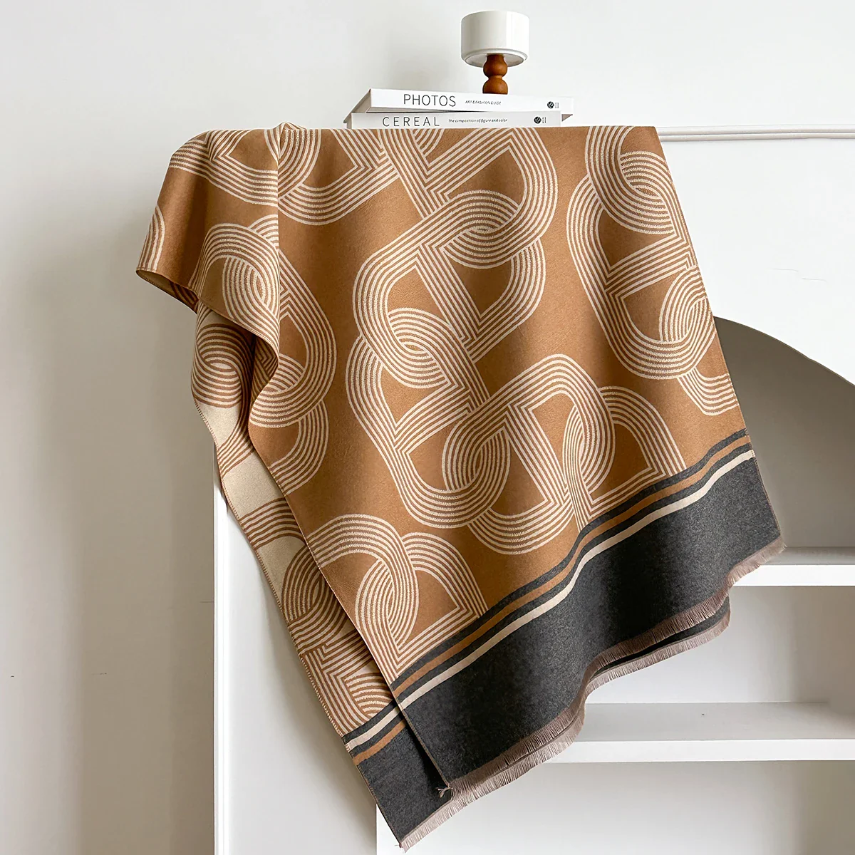 Sciarpa elegante e senza tempo Louvre | La Parisienne - immagine 6