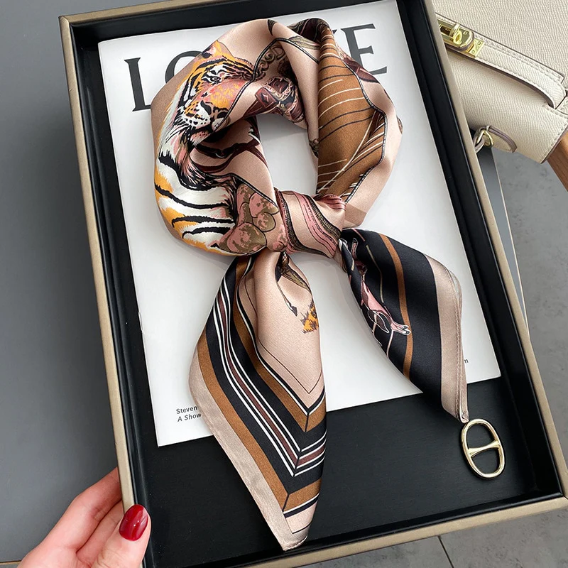 Sciarpa 100% seta Signature | La Parisienne - immagine 5