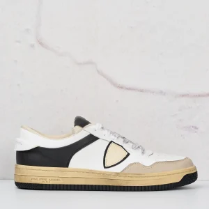 Sneakers Lyon in Pelle e Suede Philippe Model ACBC Colore Bianco Nero